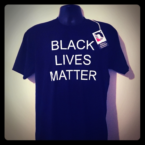 MENS BLACK LIVES MATTER TEE - Picture 2 of 4